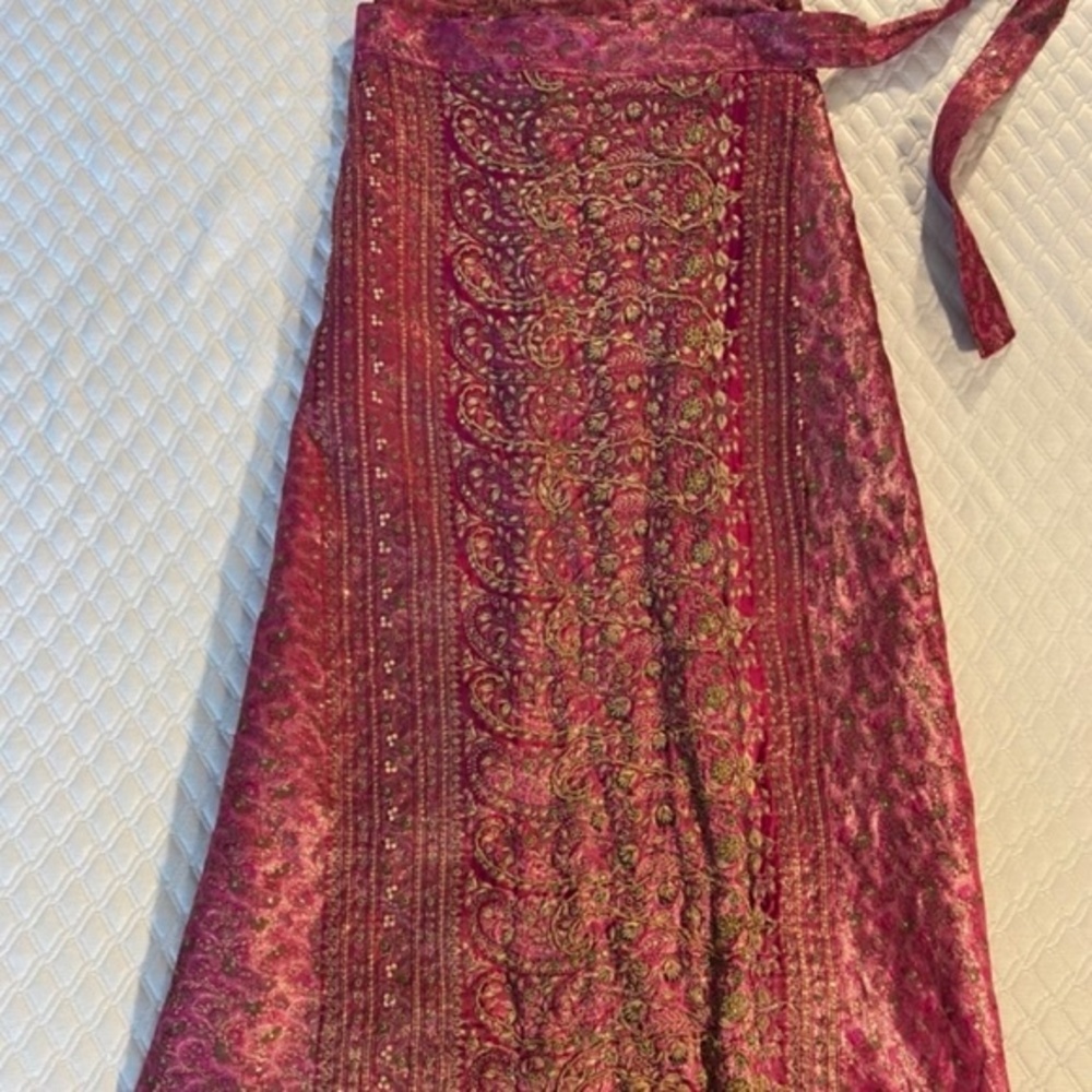 Indian Sari Silk Hand Beaded Wrap Around Skirt. OS EUC Quality Workmanship PINK!